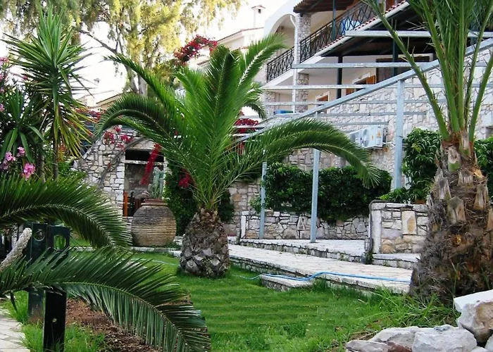 Grekis Beach Hotel&Apartments